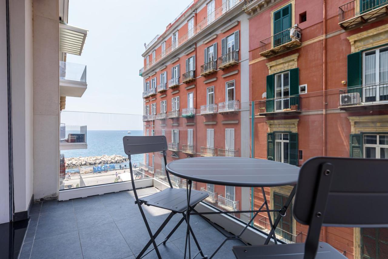 Tommaseo Seaside Apartments Naples Exterior photo